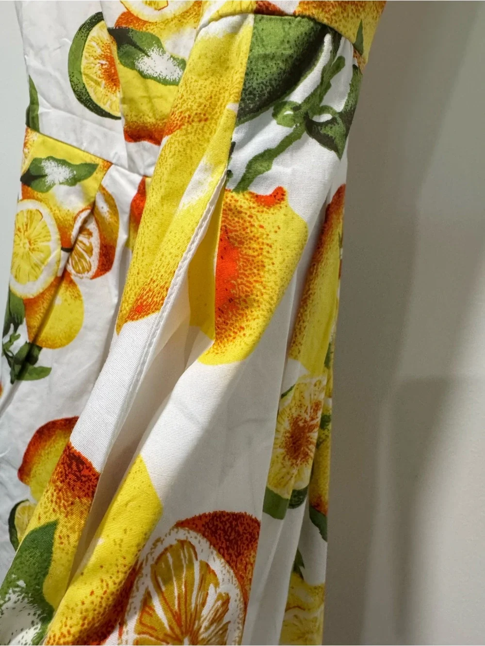 Banana Republic Lemon Dress | Very Good Condition | Size 8P - Picture 6 of 15